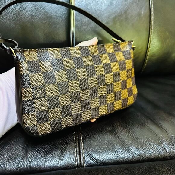 Louis Vuitton Pochette Accessories Damier Ebene - Picture 10 of 15